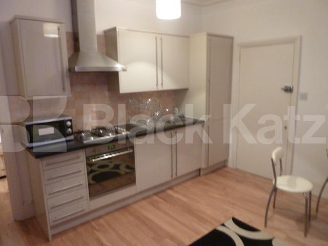 			NEW INSTRUCTION!, 1 Bedroom, 1 bath, 1 reception Flat			 Prowes Place, CAMDEN